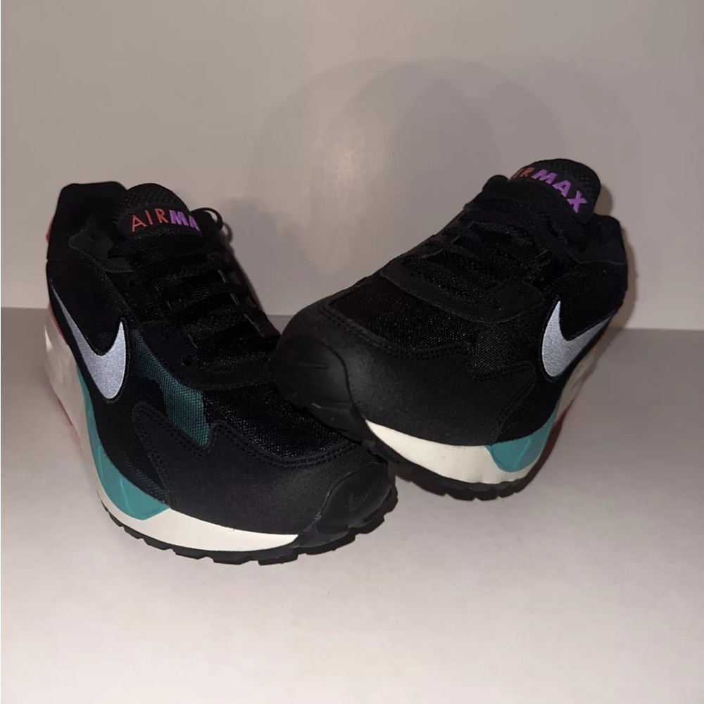 Nike Air Max Solo - Picture 3 of 4